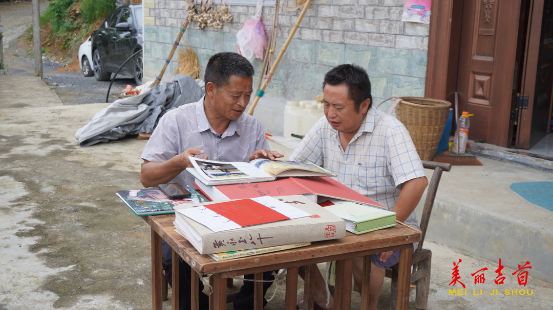 连接心路连通世界——黄永玉与吉首的桥
