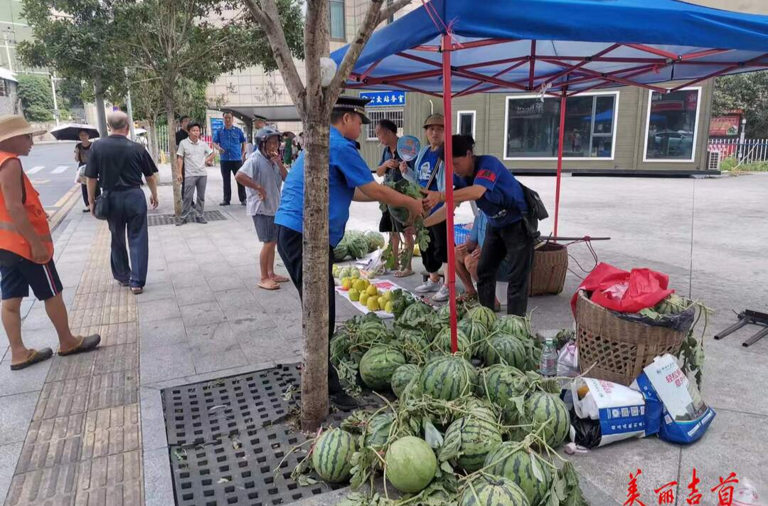 “首違免罰”！吉首城管擦亮為民服務“底色”