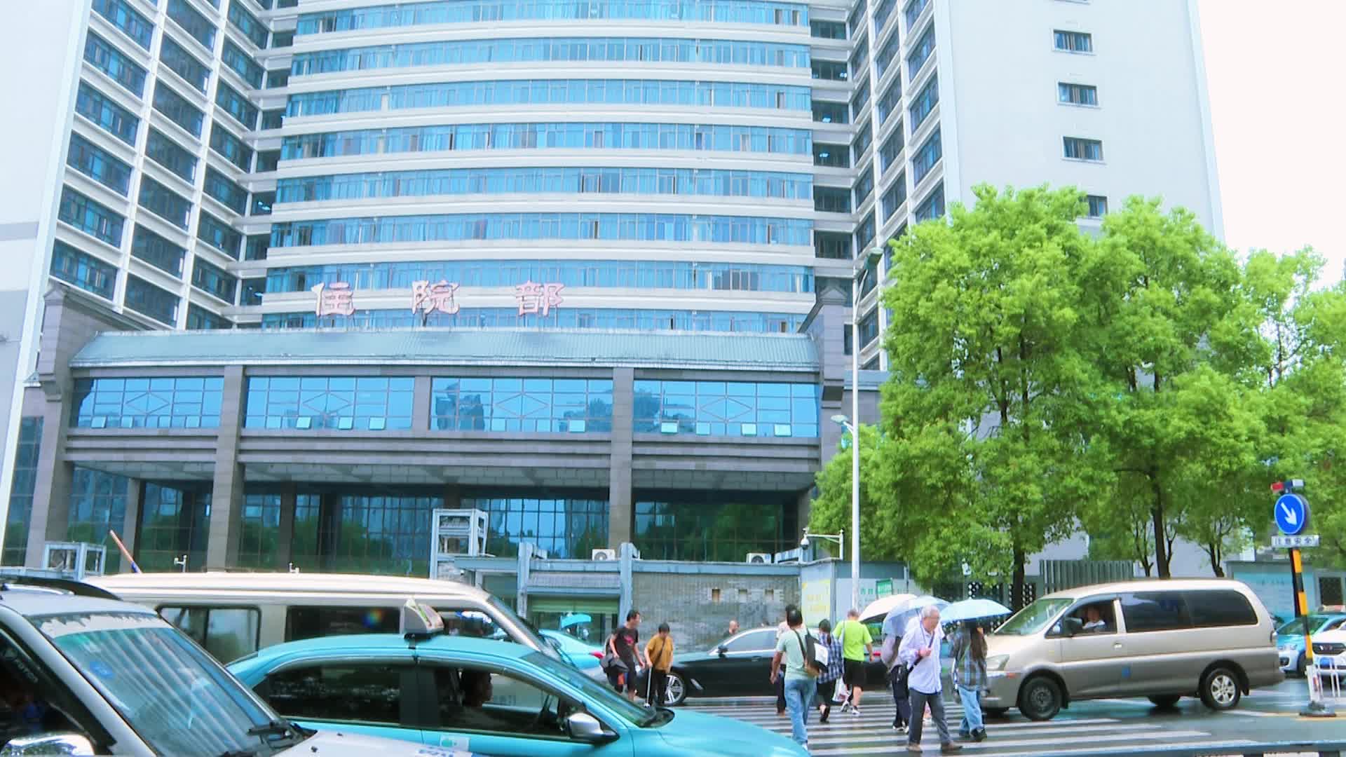 吉首：新增客運(yùn)臨時(shí)?？空?便民出行更安全
